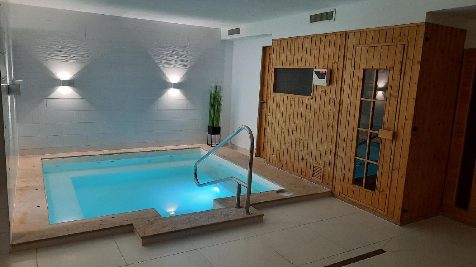 Ludvig Panzio Bed & Breakfast Villany Bagian luar foto